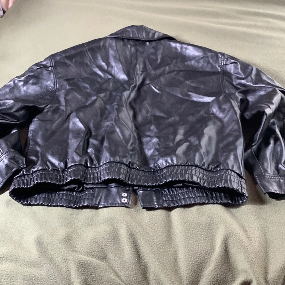 Wild Fable black, vegan leather bomber jacket.  Size XL - Picture 7 of 9